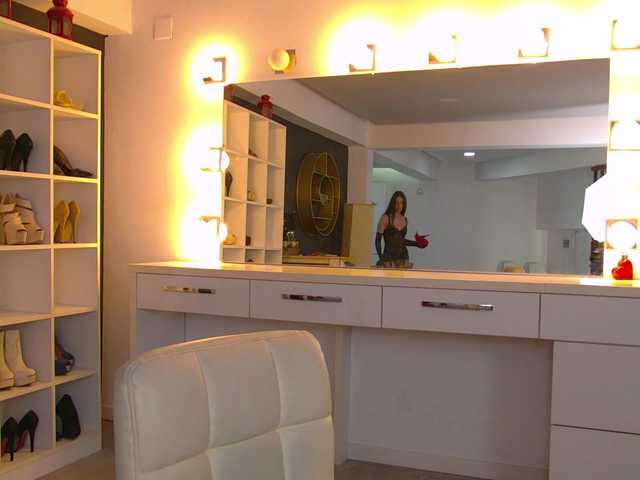 IrisMonn live cam on BongaCams