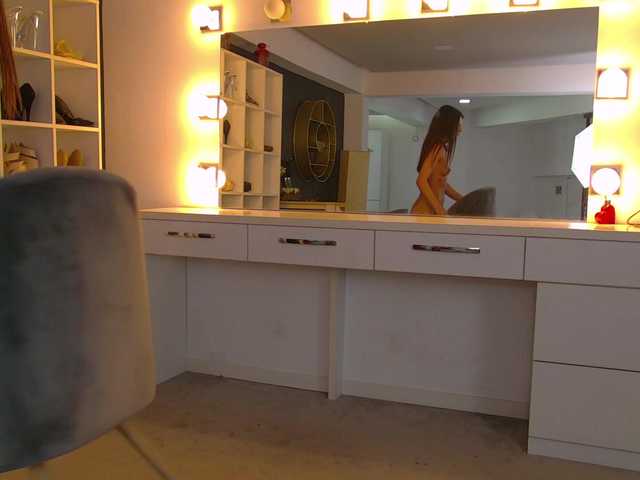 IrisMonn live cam on BongaCams