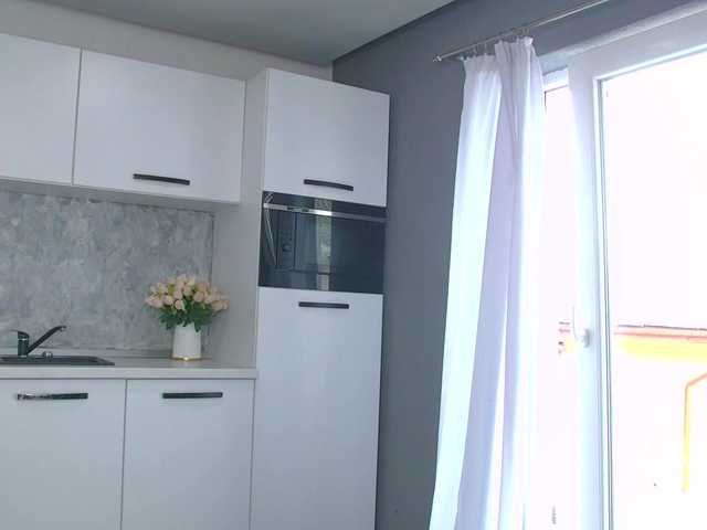 IrisMonn live webcam show