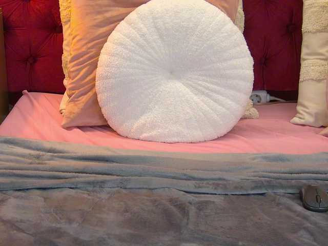 IrisMonn's BongaCams show and profile