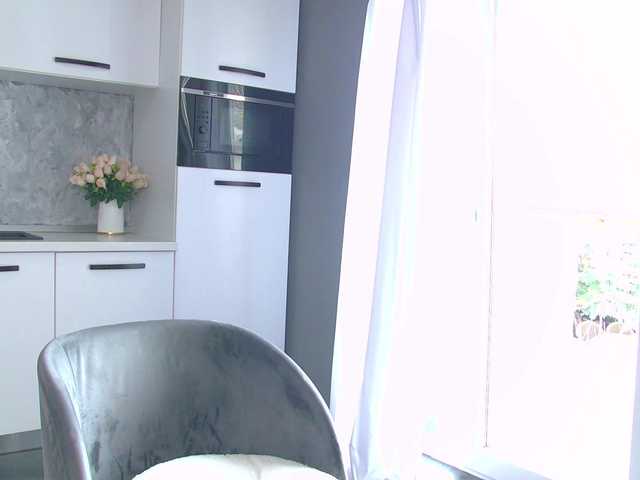 IrisMonn live webcam show