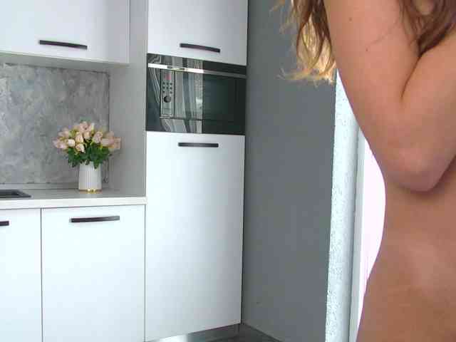 IrisMonn Sex Cam Show