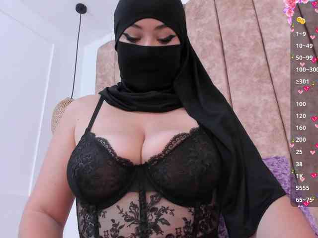 adiila webcam