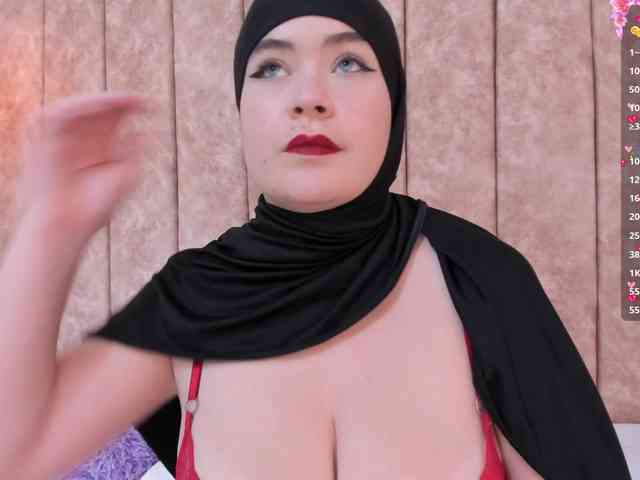 adiila webcam