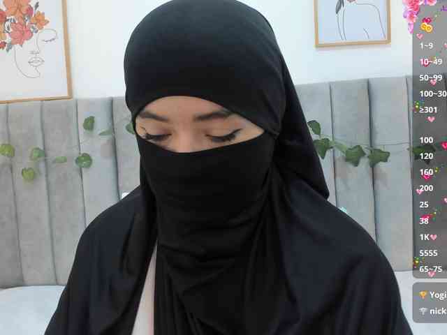 adiila webcam