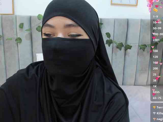 adiila webcam