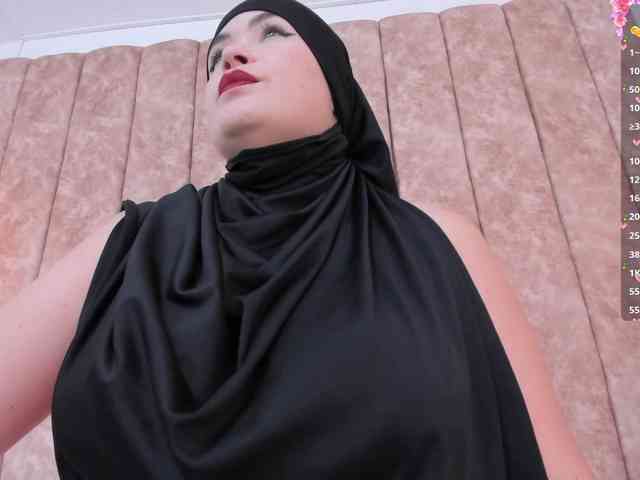 adiila webcam