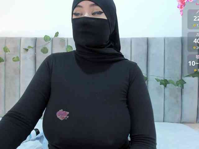 adiila webcam