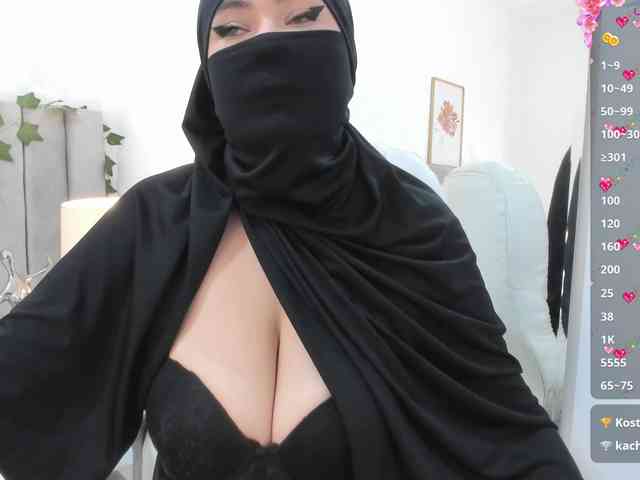 adiila webcam