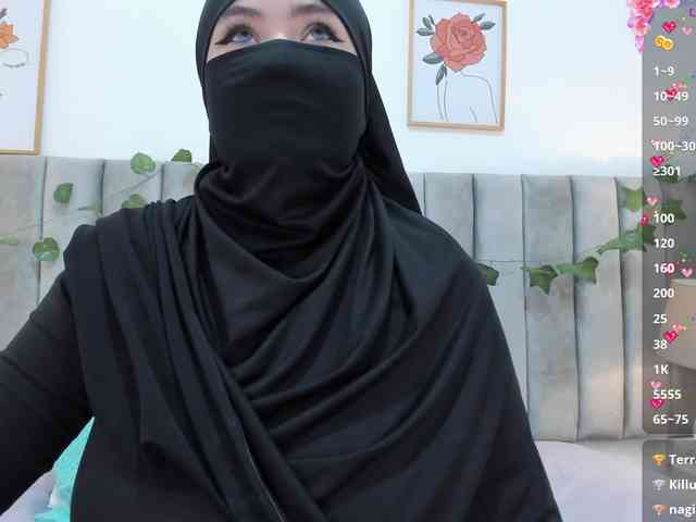 adiila webcam