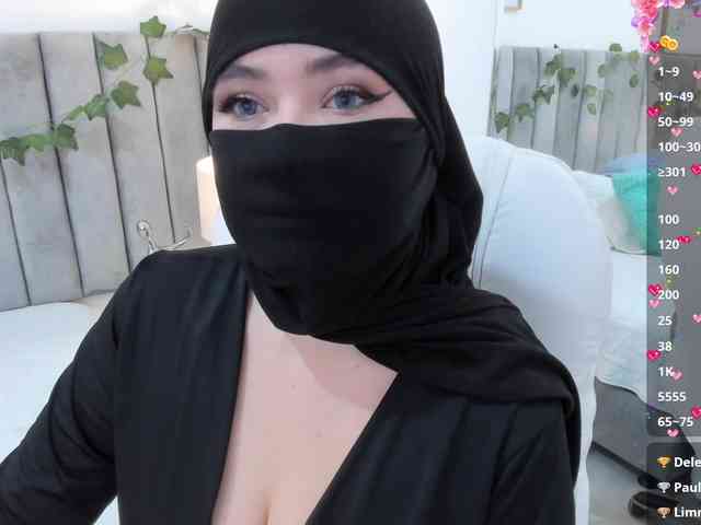 adiila webcam
