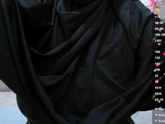 adiila webcam