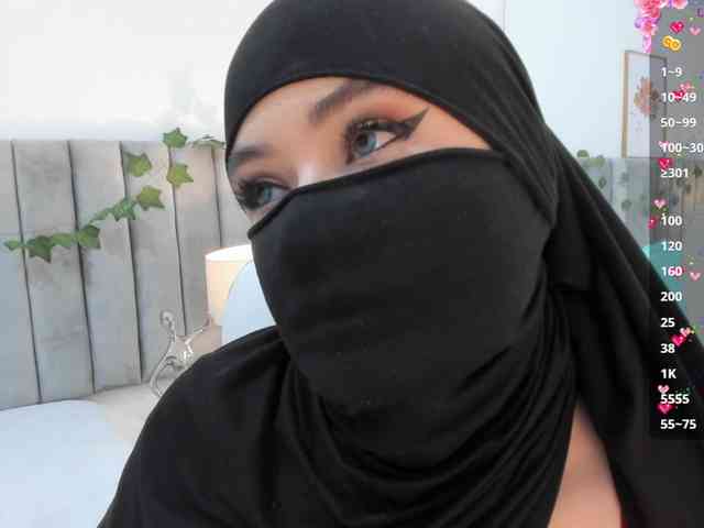 adiila webcam