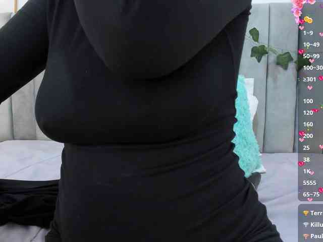 adiila webcam