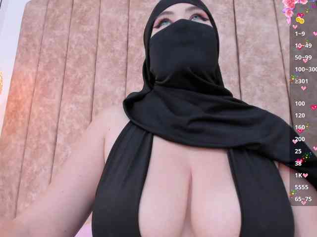 adiila webcam