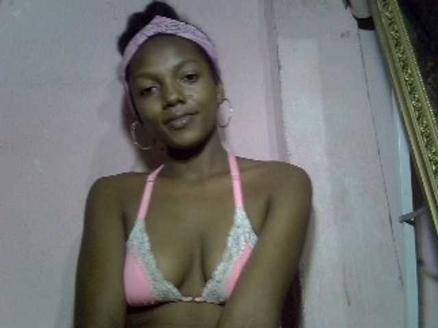 VALLYRAZ live cam on BongaCams