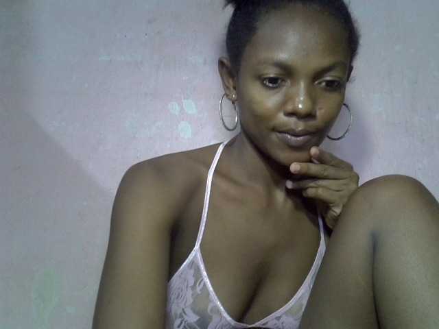 VALLYRAZ Live Cam on BongaCams