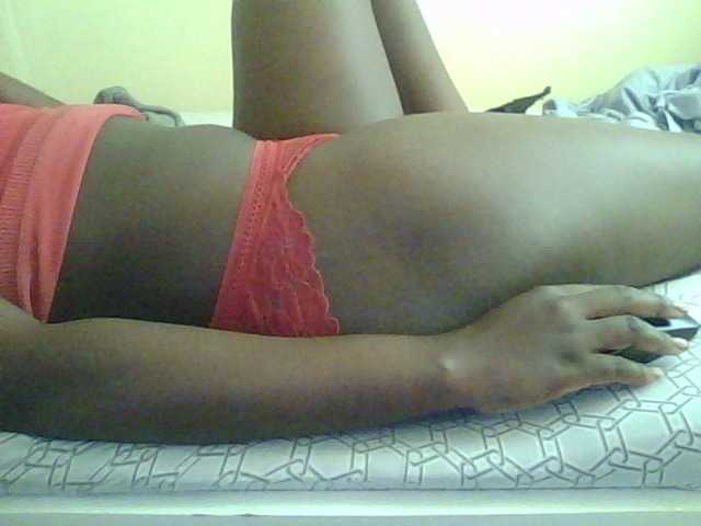 Cute-vee live cam on BongaCams