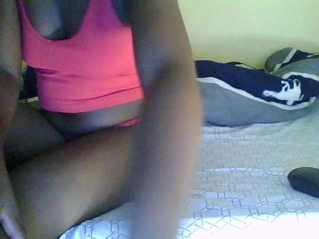 Cute-vee live cam on BongaCams