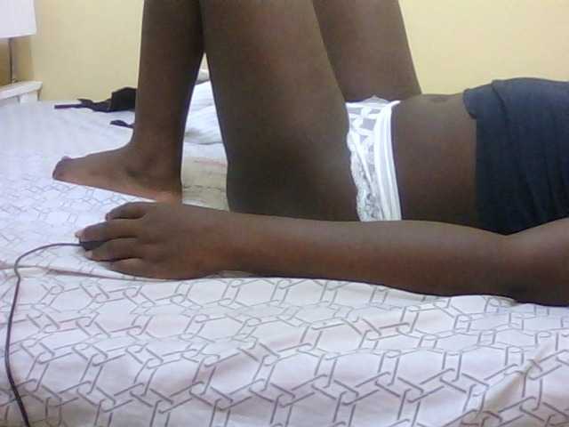 Cute-vee live cam on BongaCams