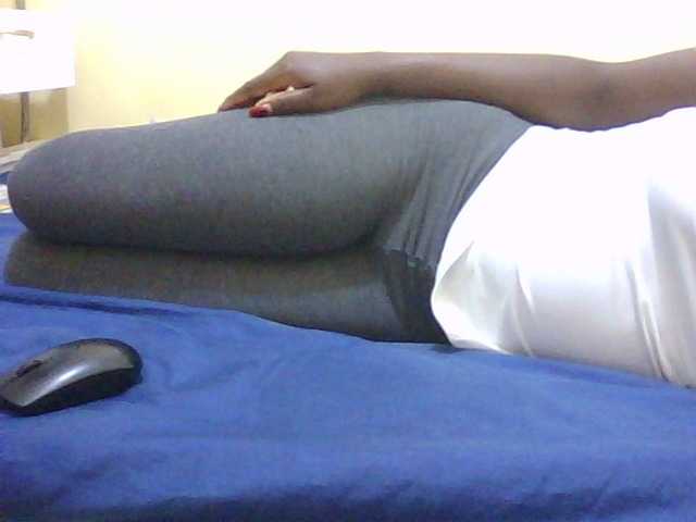 Cute-vee live cam on BongaCams
