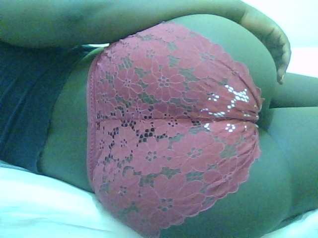 Cute-vee live cam on BongaCams