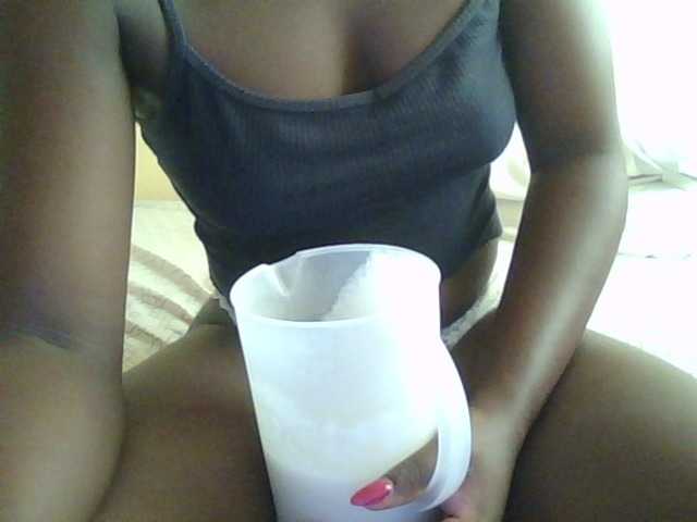 Cute-vee live cam on BongaCams