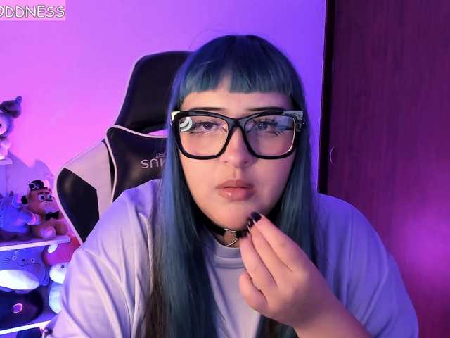 sarahlynn2005 live cam on BongaCams