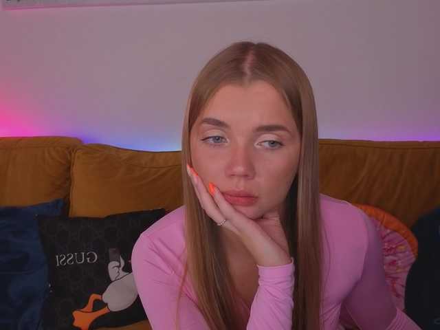 MiamiMur live cam on BongaCams