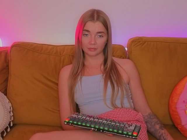 MiamiMur live cam on BongaCams