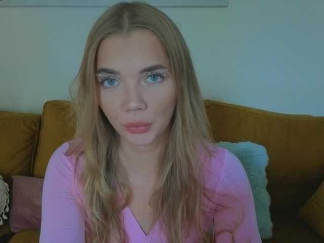 MiamiMur live webcam show