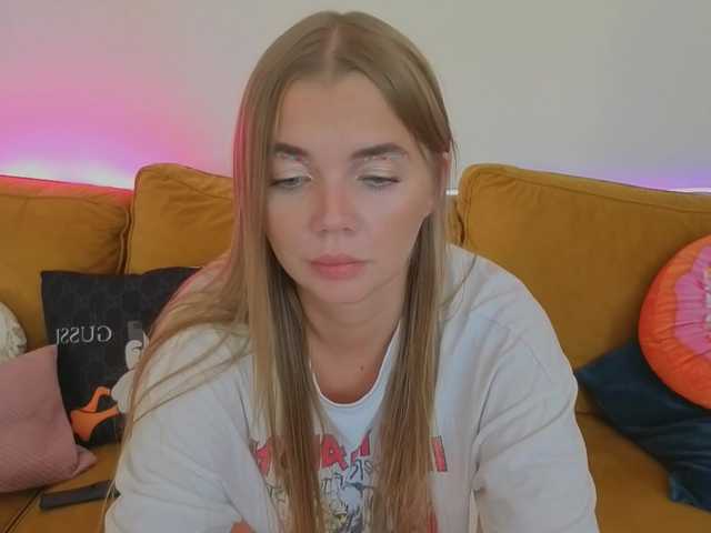 MiamiMur live cam on BongaCams