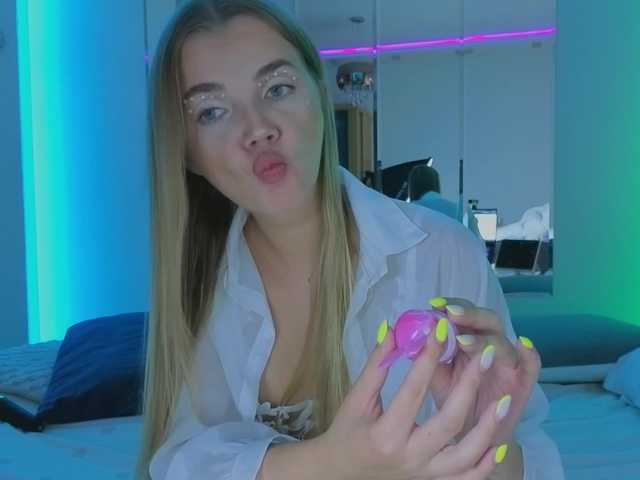 MiamiMur live cam on BongaCams