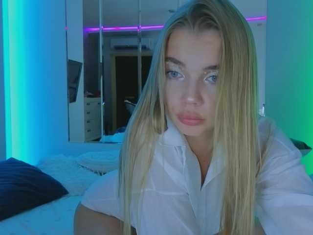 MiamiMur live cam on BongaCams