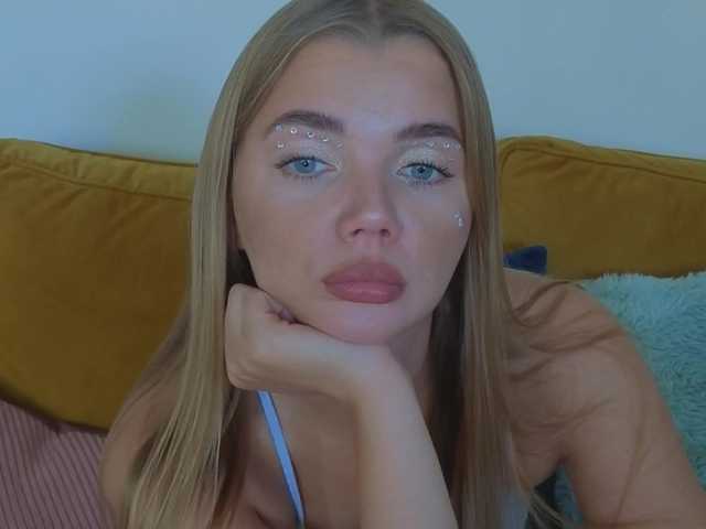 CarrieBradshaw live webcam show