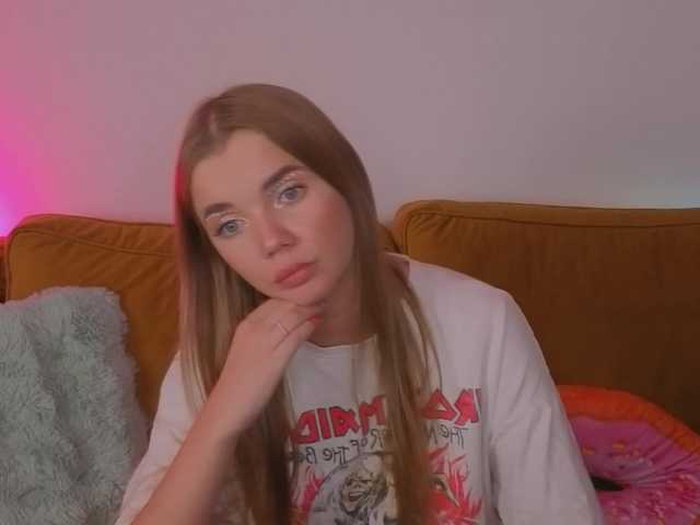 MiamiMur live cam on BongaCams