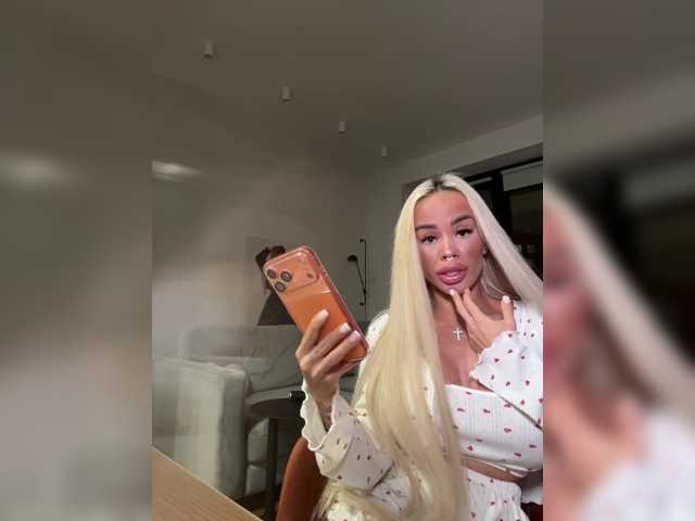 MiamiMur live cam on BongaCams