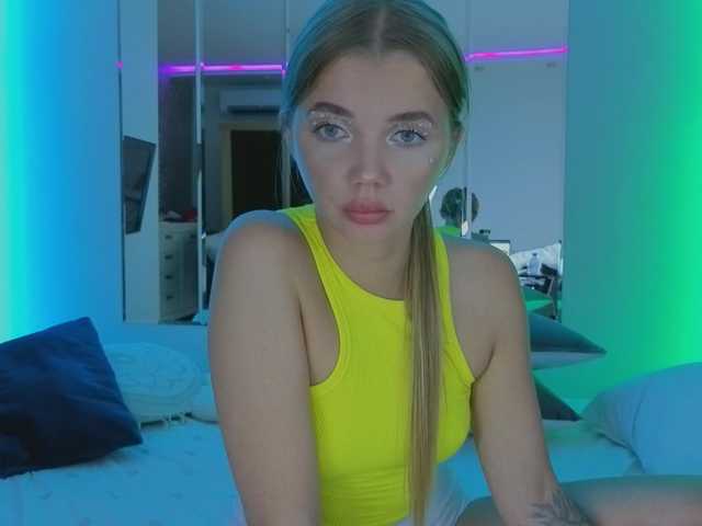 MiamiMur live cam on BongaCams