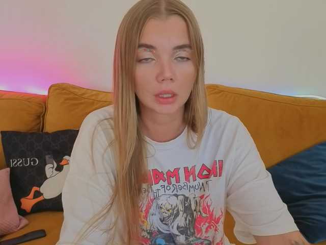MiamiMur live cam on BongaCams