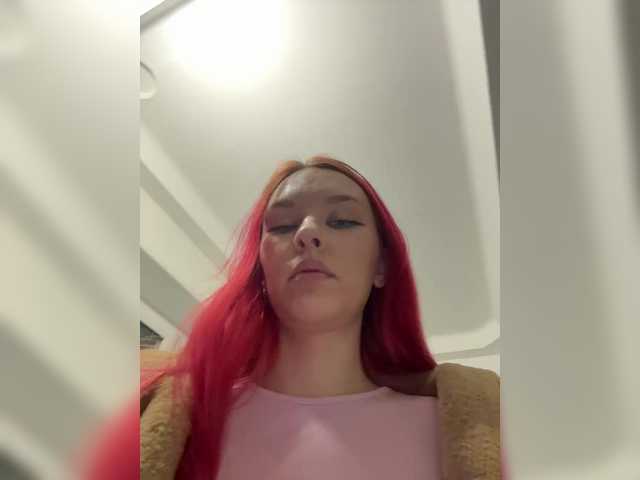 MiamiMur's BongaCams show and profile