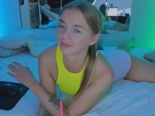 MiamiMur live cam on BongaCams