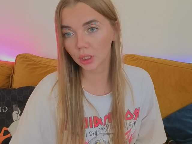 MiamiMur live cam on BongaCams