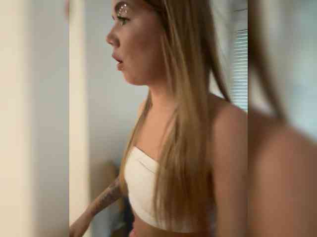 CarrieBradshaw webcam