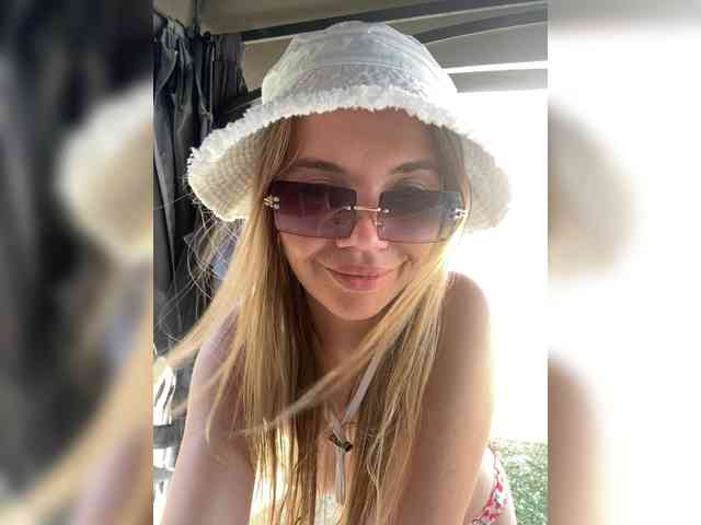 CarrieBradshaw webcam