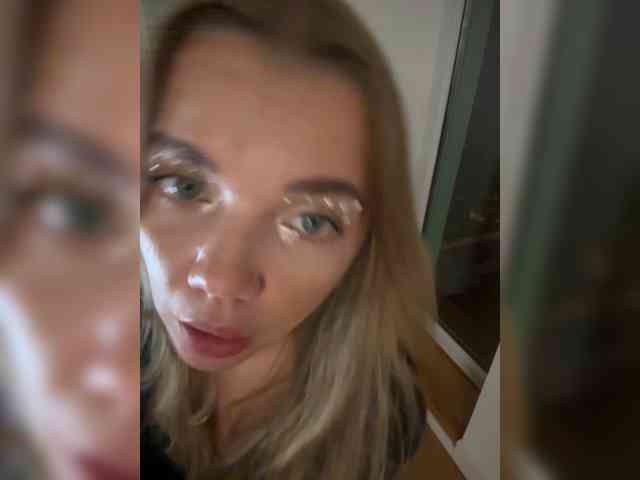 CarrieBradshaw webcam