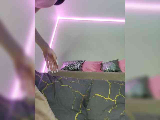 --Barbie-Size-- webcam