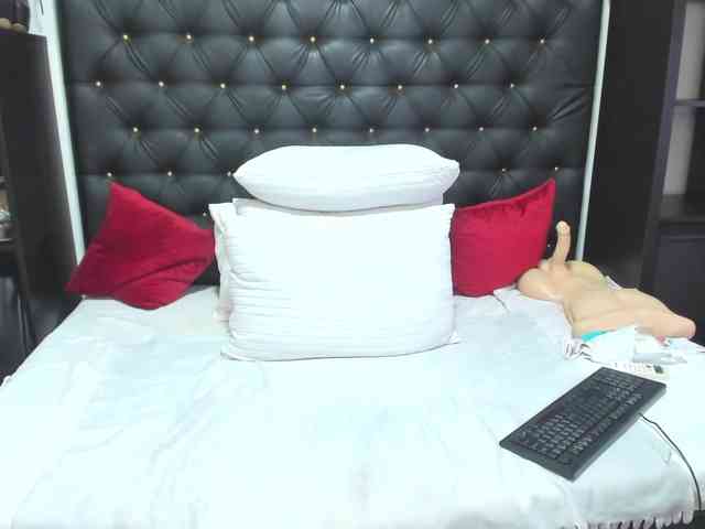 BlondySexyy webcam