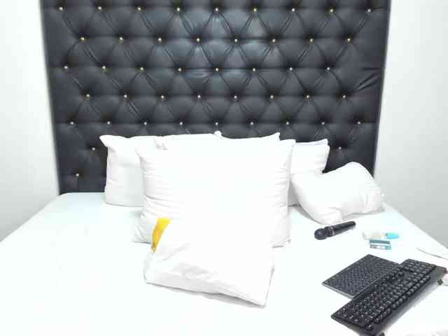 BlondySexyy webcam