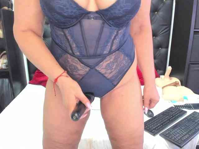 BlondySexyy webcam