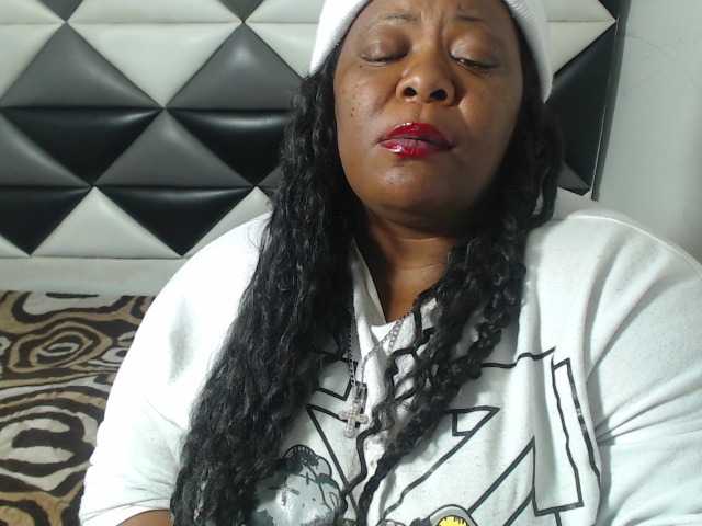 ShantalBBW live cam on BongaCams